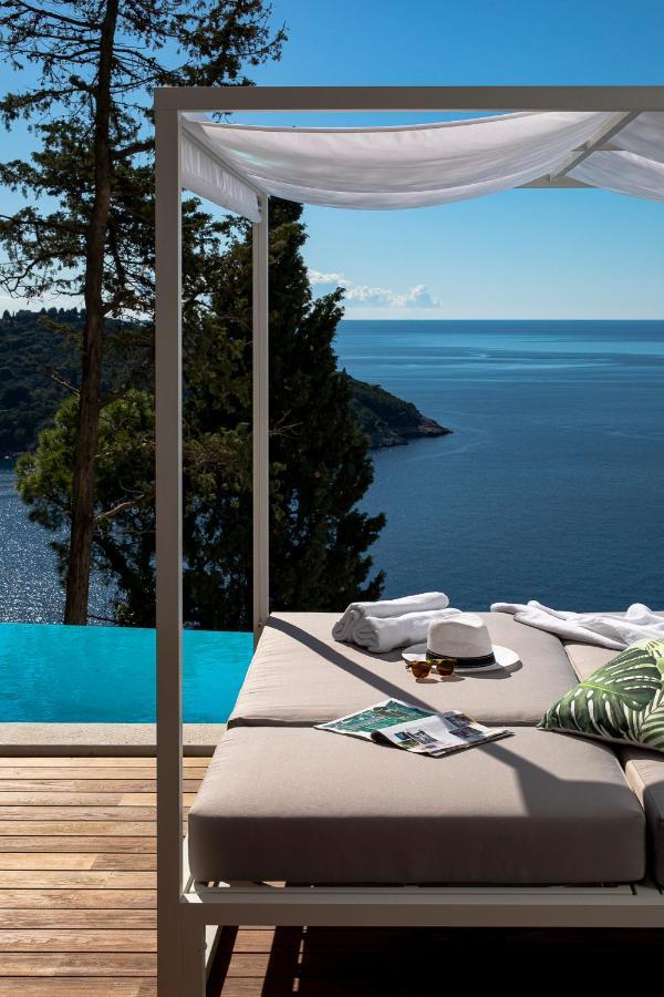 Villa T Dubrovnik - Wellness And Spa Luxury Villa With Spectacular Old Town View ภายนอก รูปภาพ