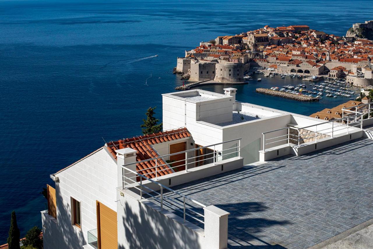 Villa T Dubrovnik - Wellness And Spa Luxury Villa With Spectacular Old Town View ภายนอก รูปภาพ