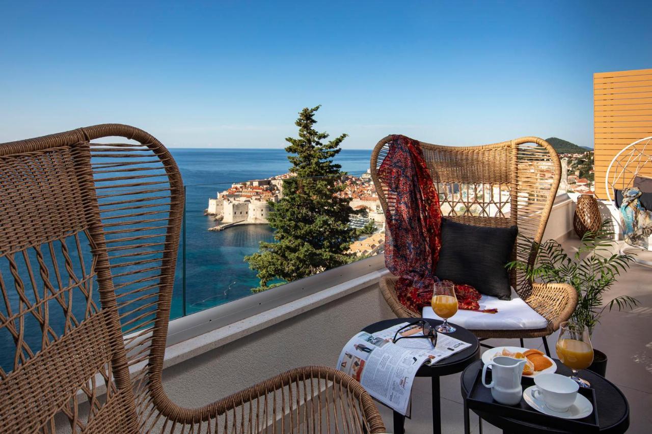 Villa T Dubrovnik - Wellness And Spa Luxury Villa With Spectacular Old Town View ภายนอก รูปภาพ