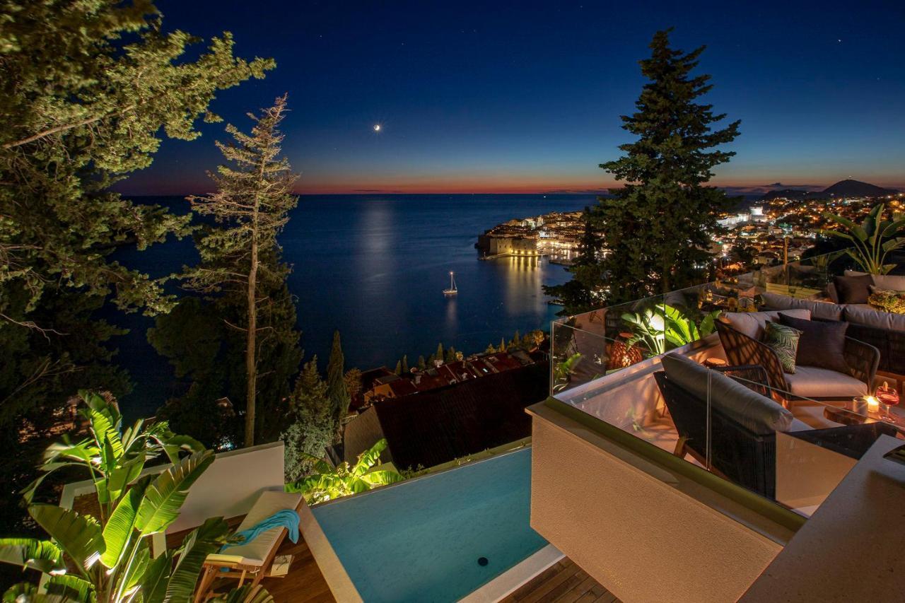 Villa T Dubrovnik - Wellness And Spa Luxury Villa With Spectacular Old Town View ภายนอก รูปภาพ